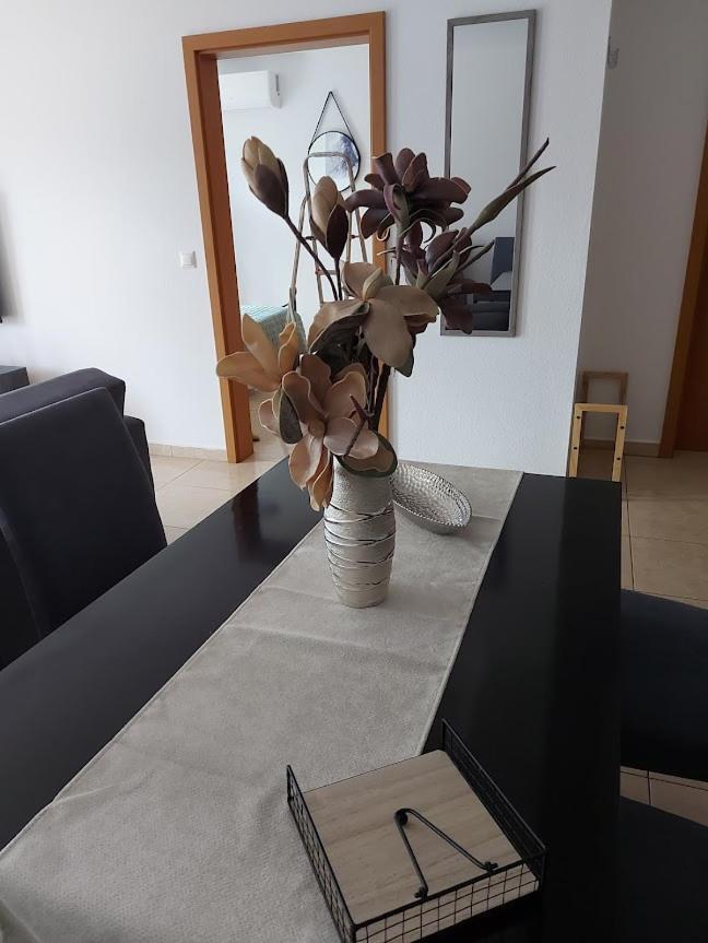 Ina House Apartment Varella Bagian luar foto